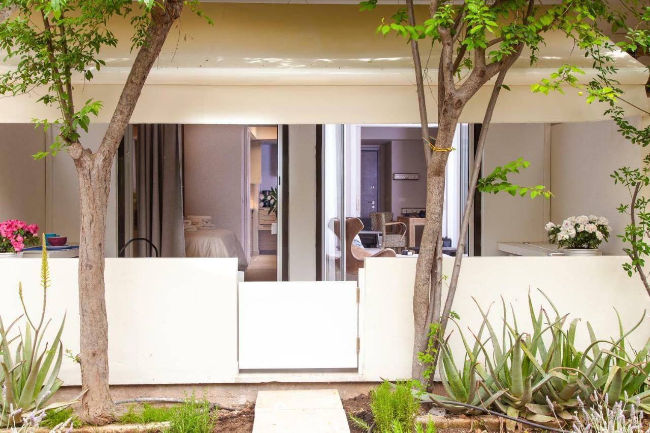 Sweet Suite Flora In Vouliagmeni Atenas Exterior foto