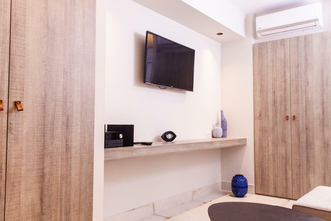 Sweet Suite Flora In Vouliagmeni Atenas Exterior foto
